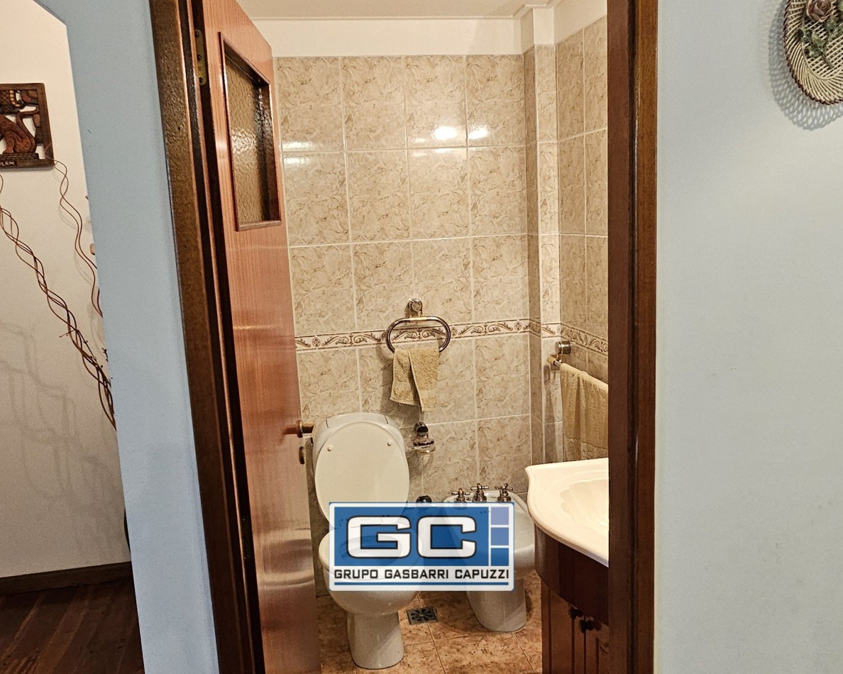 Casa en Venta Moron Lista Para Disfrutar Construccion de Primera Calidad Parque y Piscina