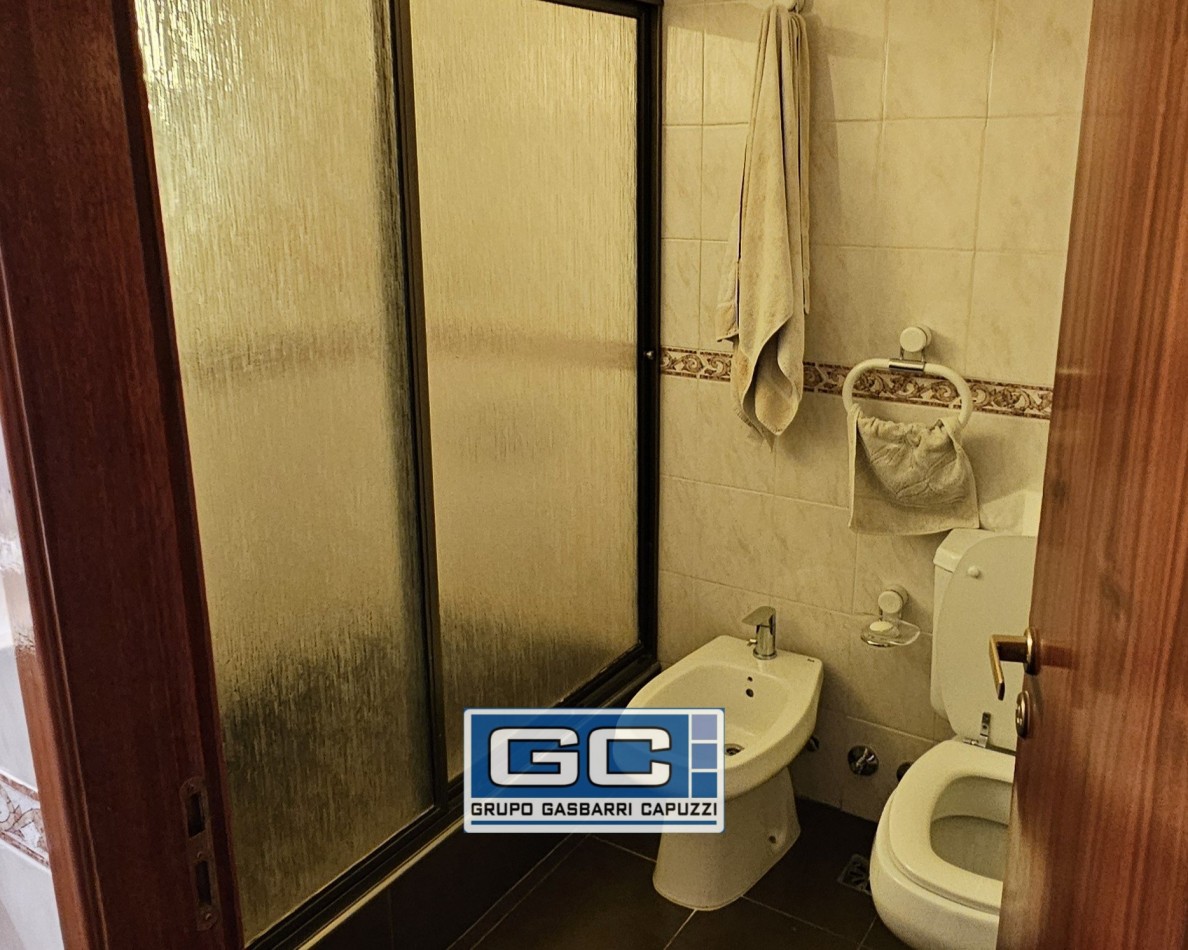 Casa en Venta Moron Lista Para Disfrutar Construccion de Primera Calidad Parque y Piscina