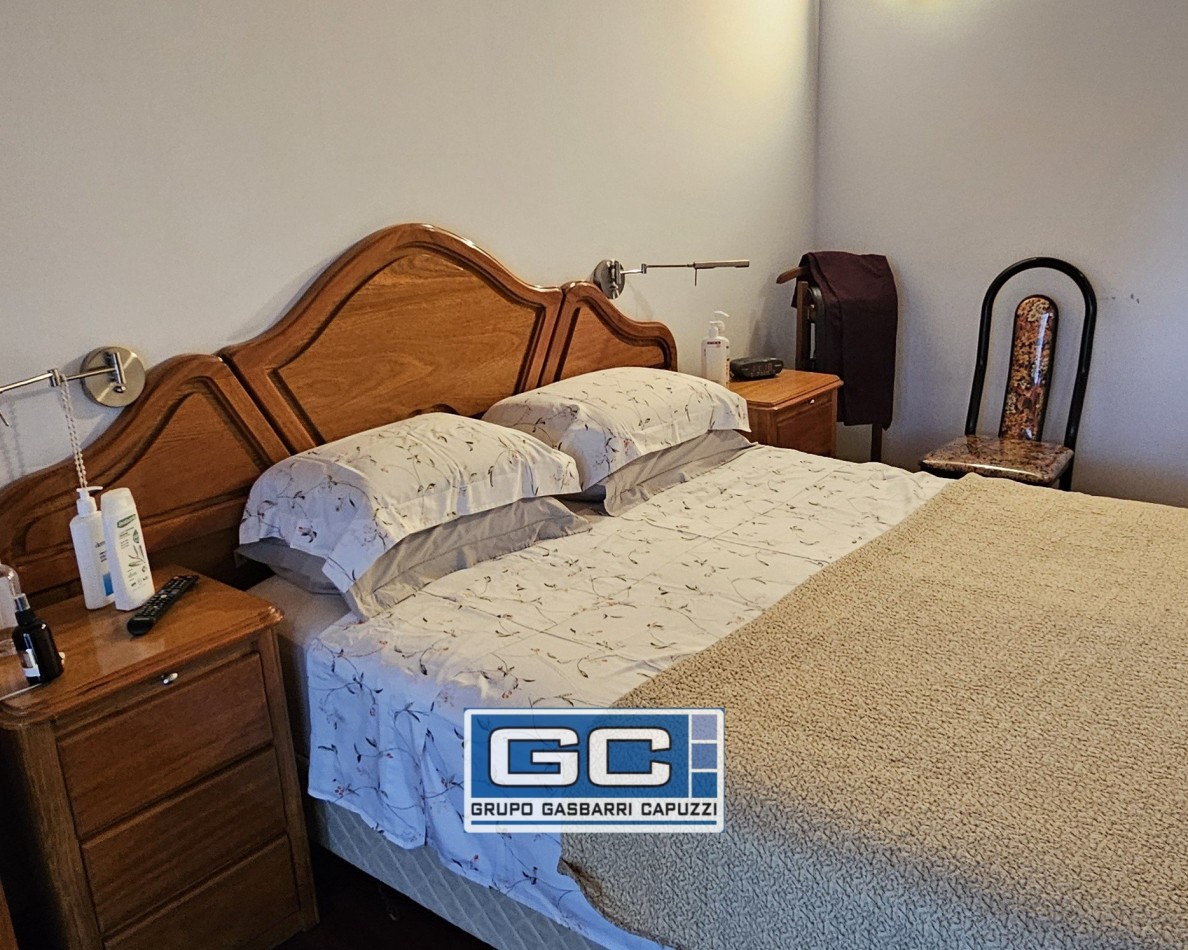 Casa en Venta Moron Lista Para Disfrutar Construccion de Primera Calidad Parque y Piscina