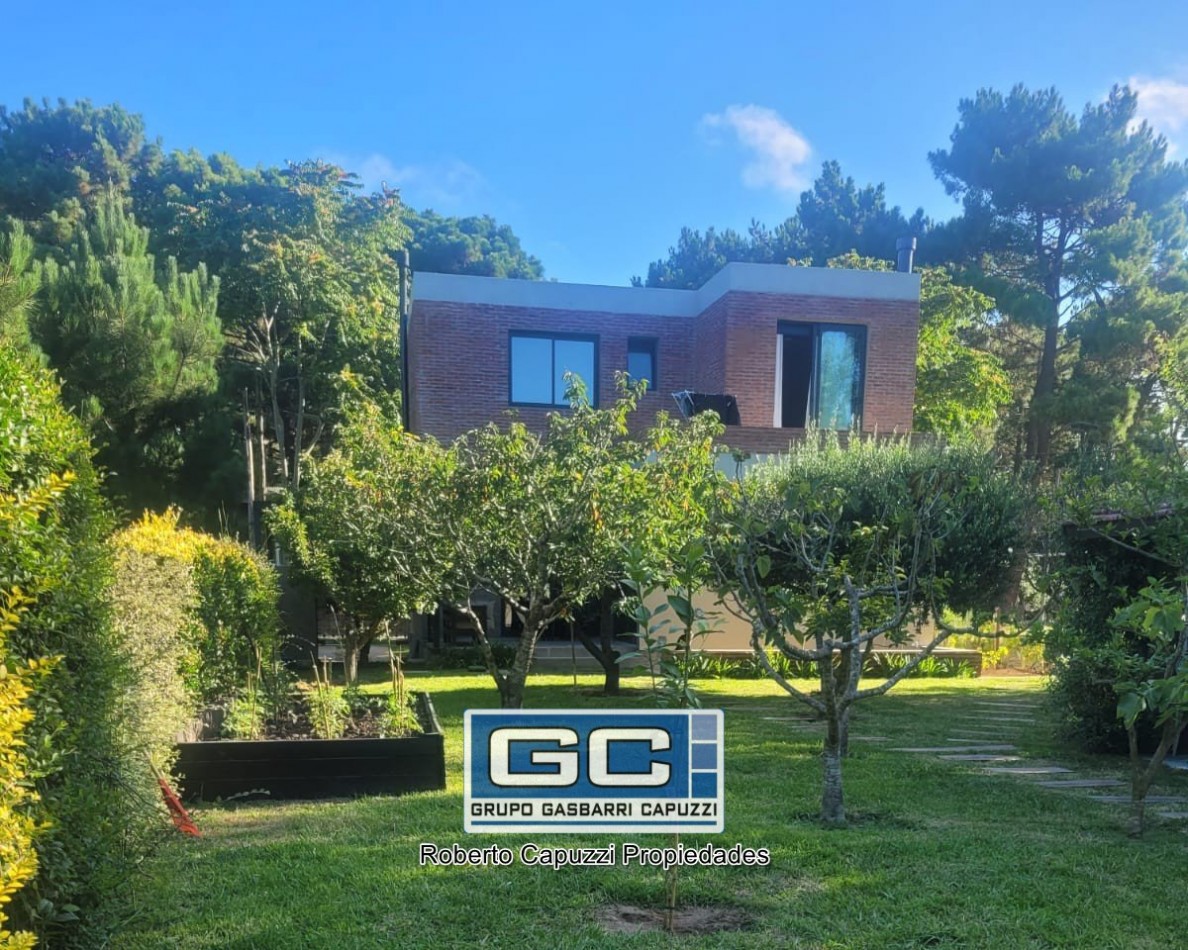 Casa en Venta en Valeria del Mar 2 años de antiguedad Impecable