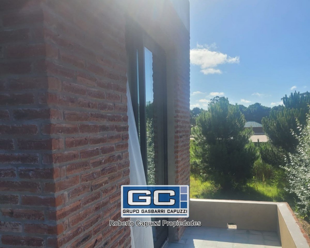 Casa en Venta en Valeria del Mar 2 años de antiguedad Impecable