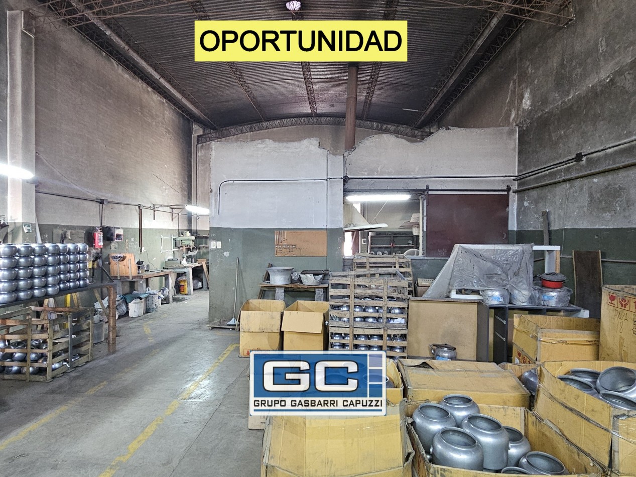 Deposito o Galpon en Venta Caseros Amplio, Seguro Muy Buena Ubicacion