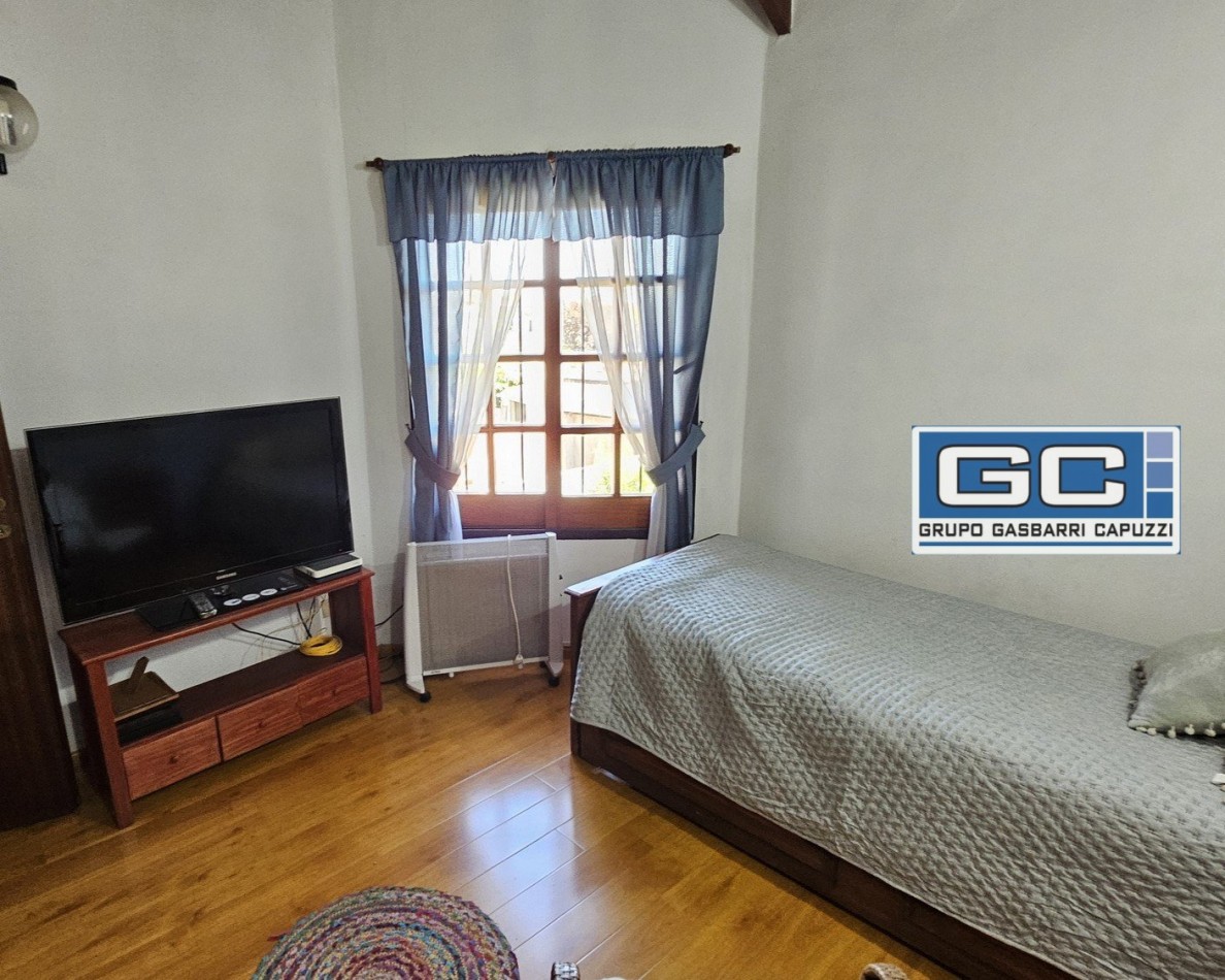 Casa en Venta Haedo Norte impecable sobre lote propio