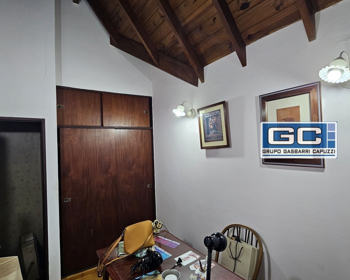 Casa en Venta Haedo Norte impecable sobre lote propio