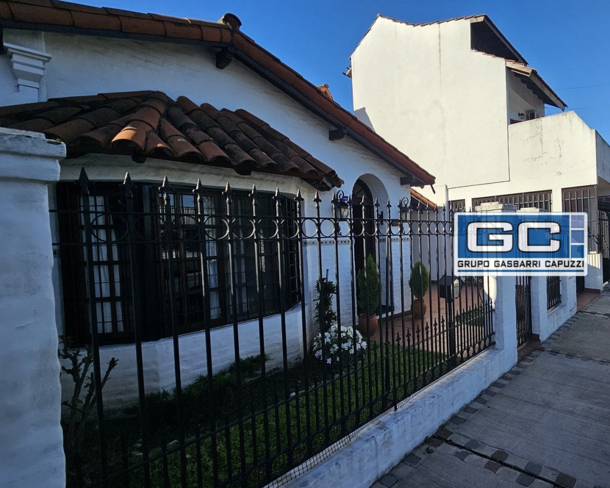 Casa en Venta Haedo Norte impecable sobre lote propio