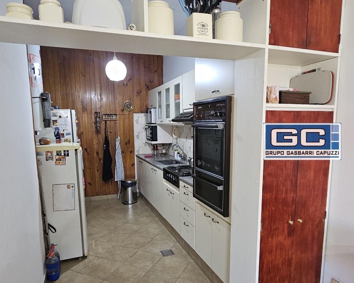 Casa en Venta Haedo Norte impecable sobre lote propio