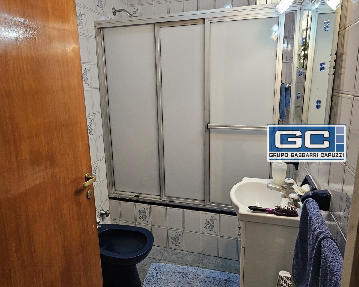 Casa en Venta Haedo Norte impecable sobre lote propio