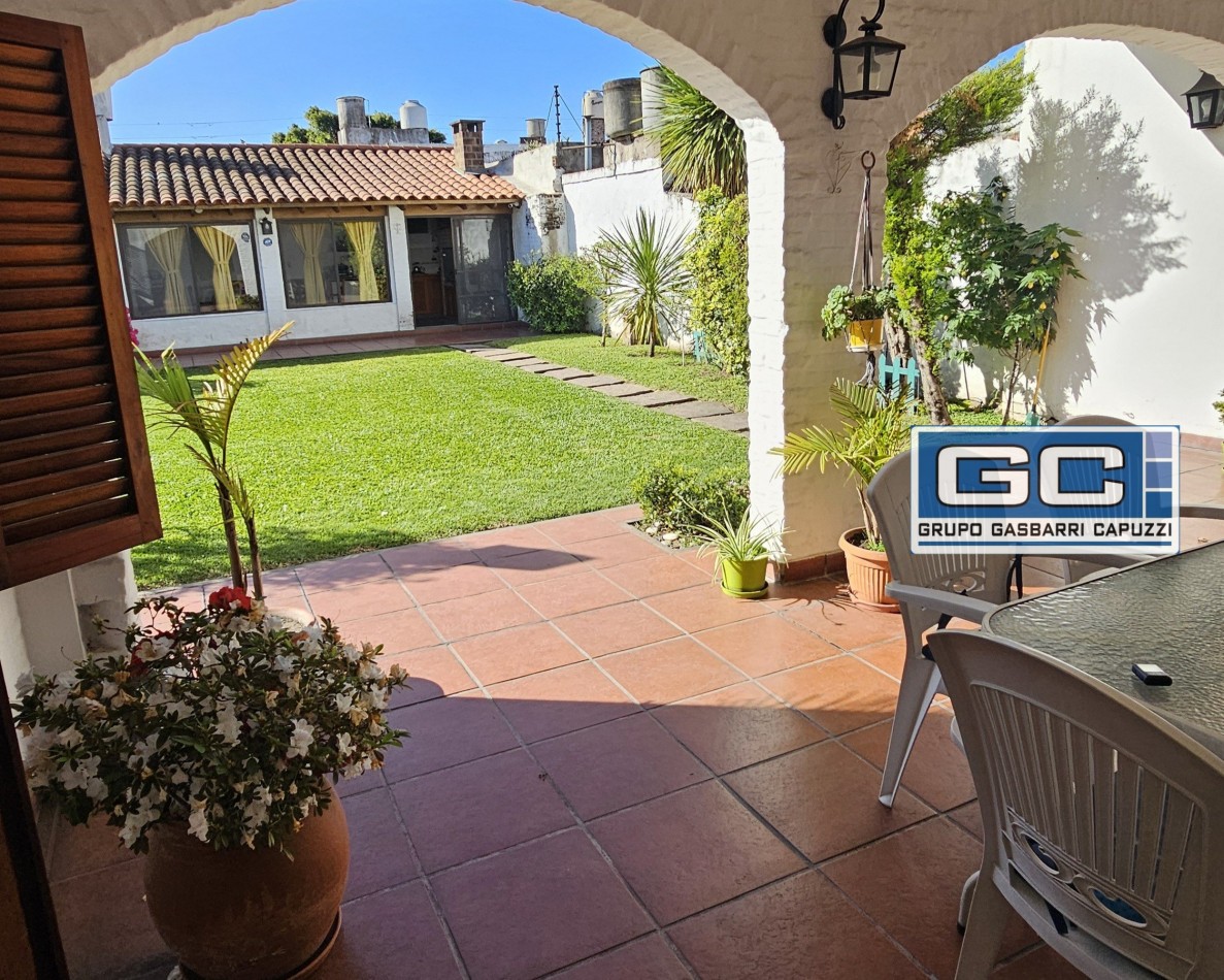 Casa en Venta Haedo Norte impecable sobre lote propio