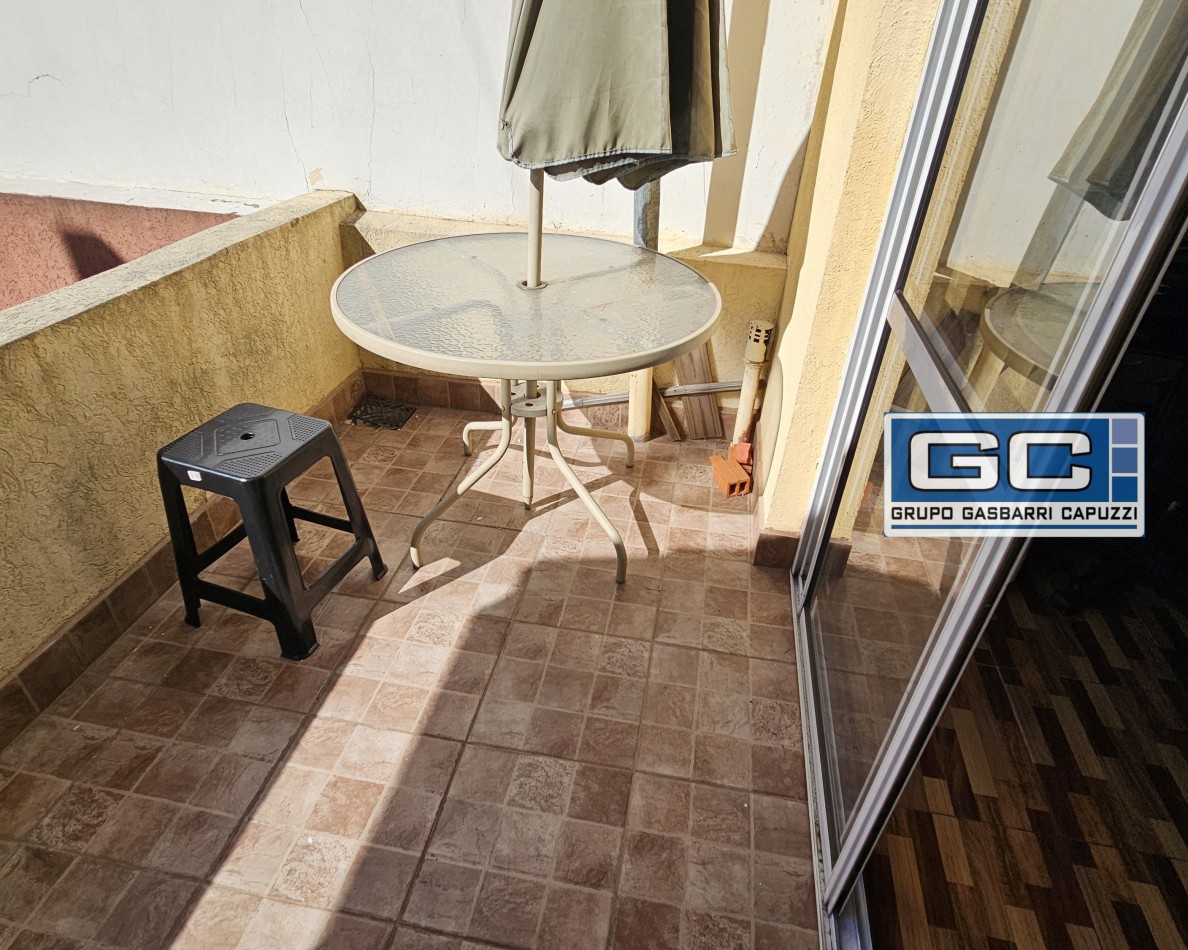 Casa tipo PH al Frente en Esquina