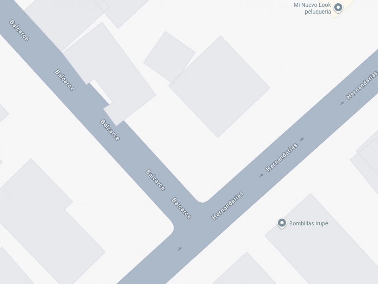 Casa tipo PH al Frente en Esquina