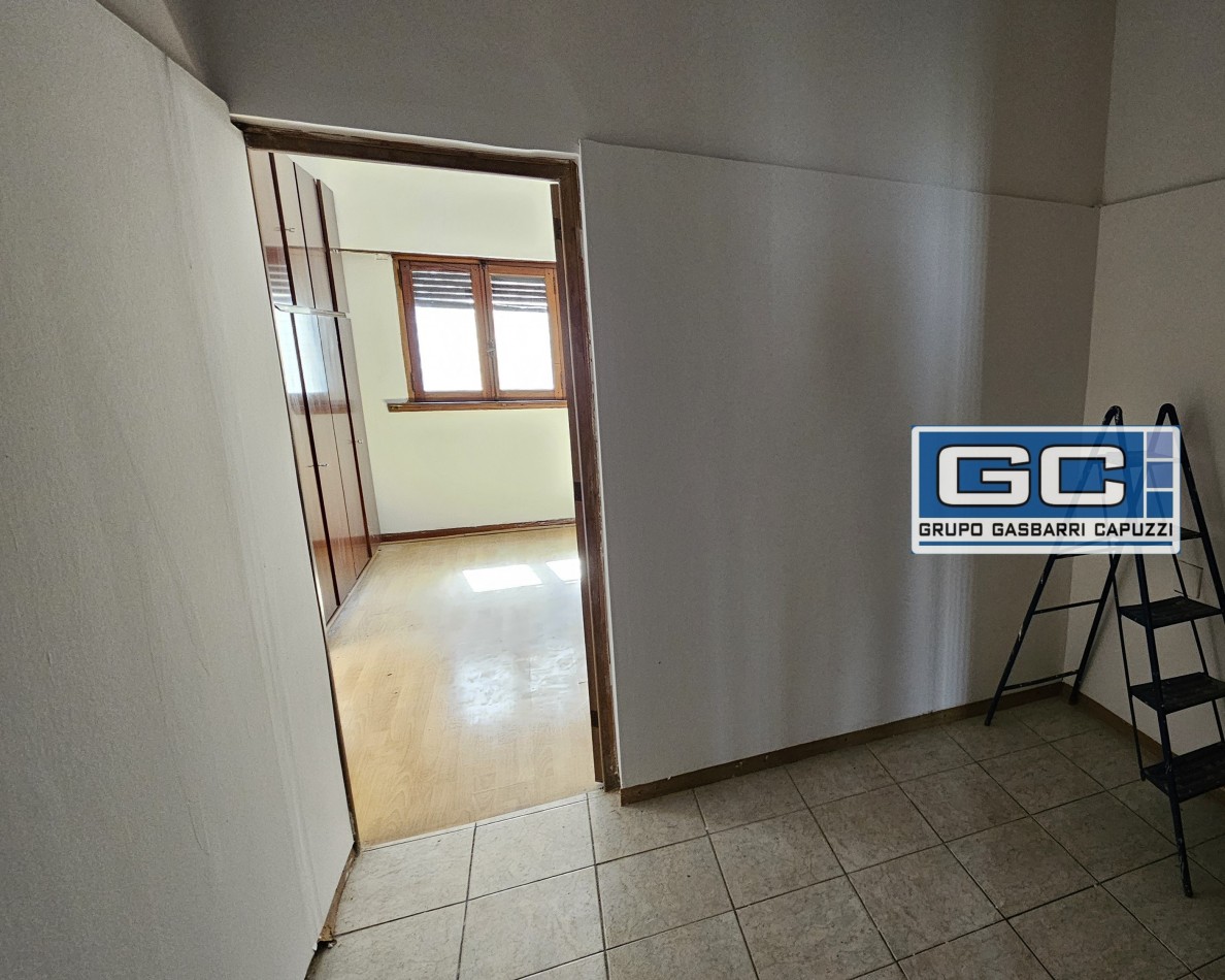 PH En Venta Al Frente Caseros Muy Amplio, Luminoso y Comodo