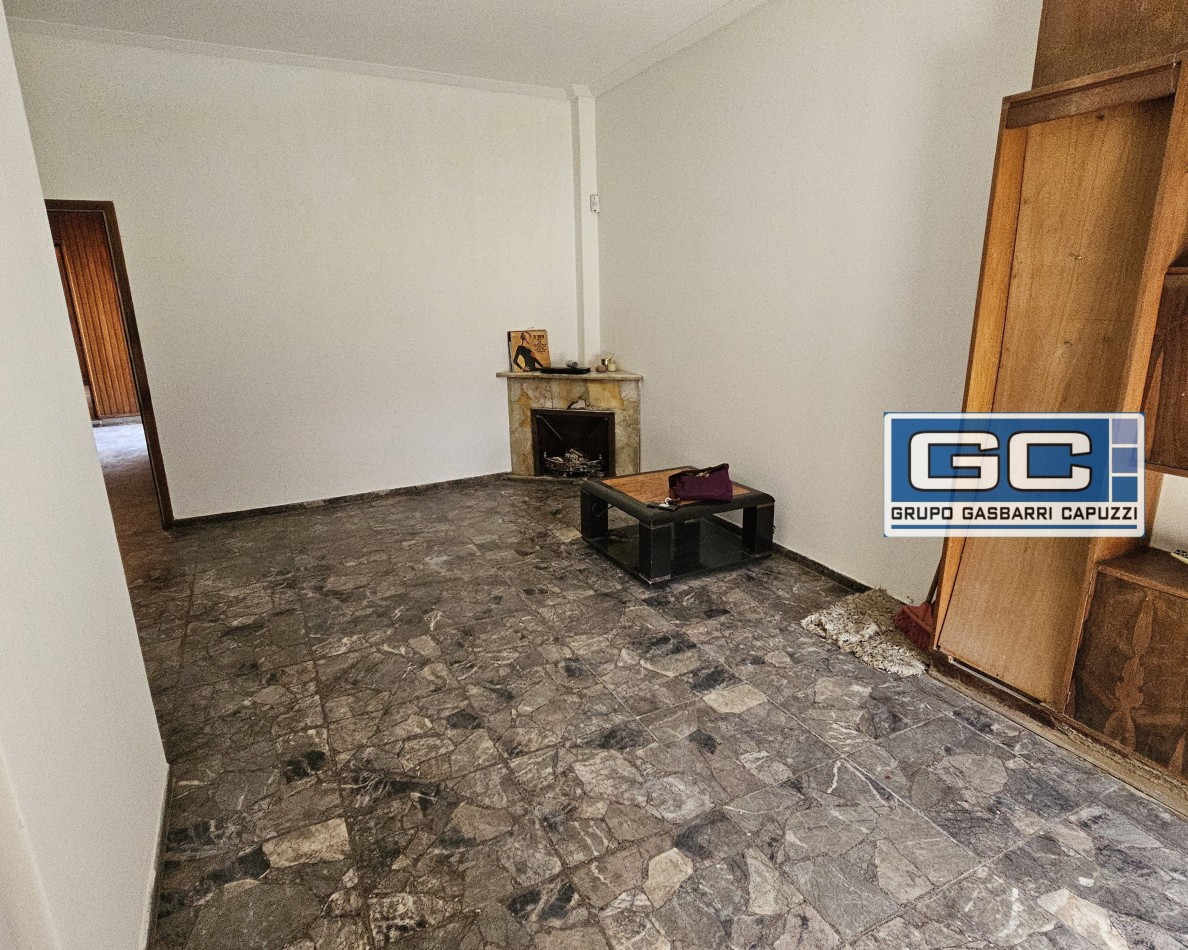 PH En Venta Al Frente Caseros Muy Amplio, Luminoso y Comodo