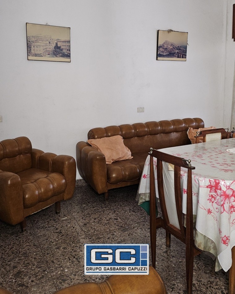 Casa en venta Villa Luzuriaga Tipo Americana  ¡Gran Oportunidad!