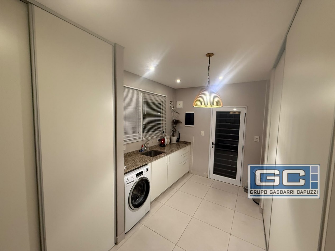 Casa en Venta en Ramos Mejia Impecable Hermosa lista para disfrutar
