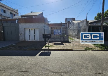 PH En Venta Al Frente Caseros Muy Amplio, Luminoso y Comodo